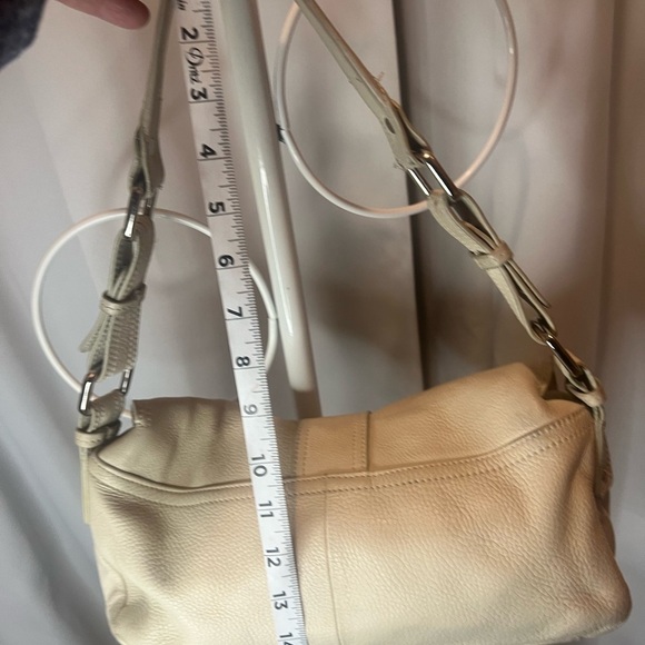 Vintage Clarks Cream Leather Shoulder Bag - Picture 9 of 12